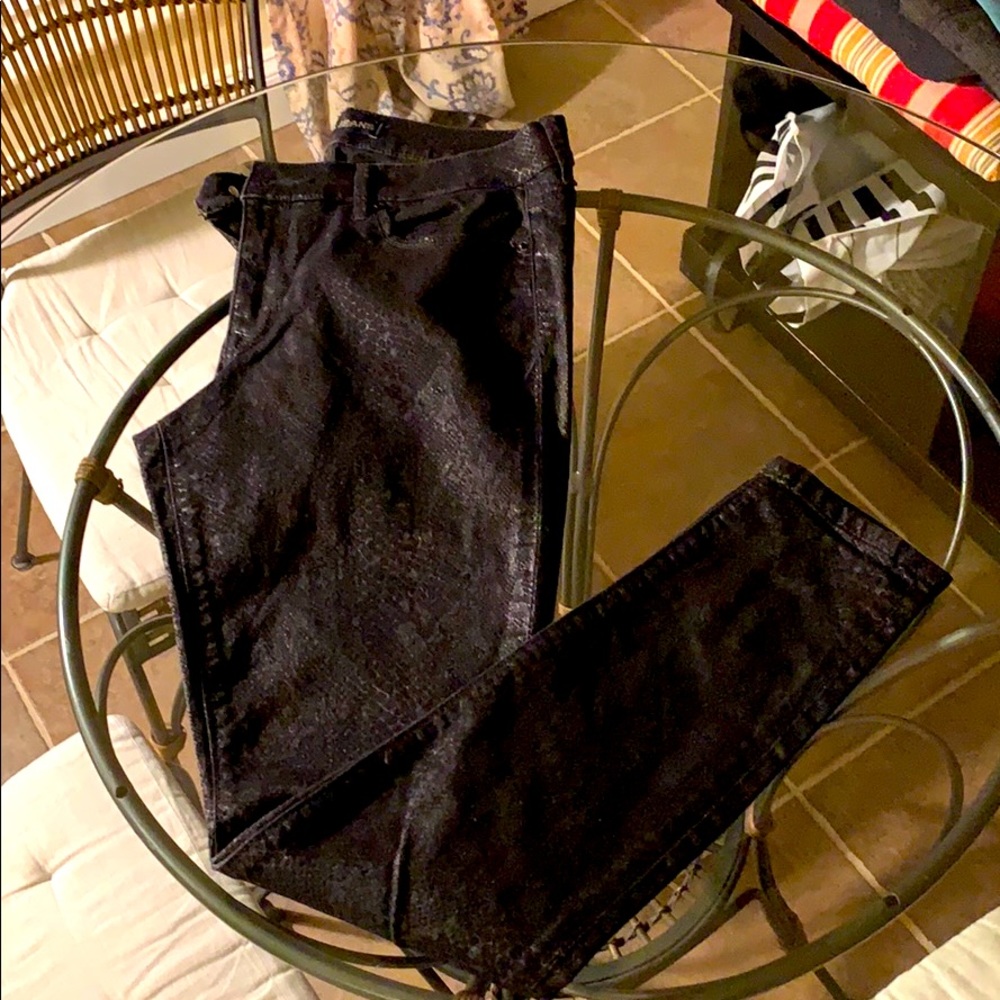 Snakeskin denim legging pants